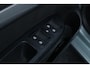 Skoda Octavia Combi 1.4 TSI Elegance Business Line/ Trekhaak/ 17'' LMV/ Xenon/ Media-Scherm/ Clima/ Cruise/ Elek. pakket/ Isofix/ Bluetooth/ Armsteun/ Multi. LEDER. Stuur/ Mistl./ PDC V+A/ Extra getint glas/ Dakrails.