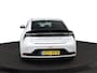 Toyota Prius 2.0 Plug-in Executive | Apple Carplay/Android Auto | Stoel/Stuurverwarming | Elektrische Achterklep | Parkeersensoren |