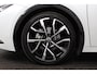 Toyota Prius 2.0 Plug-in Executive | Apple Carplay/Android Auto | Stoel/Stuurverwarming | Elektrische Achterklep | Parkeersensoren |