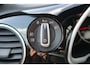 Volkswagen Beetle Cabriolet 1.2 TSI Design Bij ons bedrijf in onderhoud nieuwe distributie leer 20"