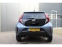 Toyota Aygo X 1.0 VVT-i MT First / Carplay / Lage Km-stand / Stoelverwarming / LM velgen