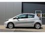 Toyota Yaris 1.5 Full Hybrid Aspiration / Camera / Airco / Navigatie