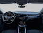 Audi E-tron E-tron 55 quattro 95 kWh (Goed OndH, Panorama, Carplay, Trekhaak, Lane Assist, StoelV, Camera, Addapt Cruise, Etc)