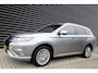 Mitsubishi Outlander 2.4 PHEV Instyle Opendak, Adaptive Cruise