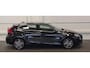 Volvo V40 1.6 T3 150pk Momentum Navi 4 Nieuwe Conti banden en Remmen