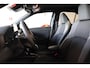 Toyota Yaris Cross 1.5 Hybrid 130 Executive, Bi-Tone, BSM, Keyless, Half Leder, Stuur & Stoel & Voorruit verwarming!