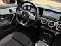 Mercedes-Benz CLA Shooting Brake 200 Business Solution AMG Panorama Dak bom volle opties! Zeer Nette!