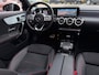 Mercedes-Benz CLA Shooting Brake 200 Business Solution AMG Panorama Dak bom volle opties! Zeer Nette!