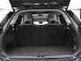 Volvo XC90 2.0 T8 Plug-in hybrid AWD Ultra Dark Luchtvering / Panorama dak / Stuurverwarming- Stoelverwarming- koeling- massage / Trekhaak / Memory seats / Head-up display /