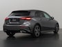 Mercedes-Benz A-klasse 180 Star Edition AMG Line | Night | Multibeam | Panoramadak | Sfeerverlichting | Stoelverwarming | Achteruitrijcamera |