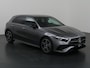 Mercedes-Benz A-klasse 180 Star Edition AMG Line | Night | Multibeam | Panoramadak | Sfeerverlichting | Stoelverwarming | Achteruitrijcamera |