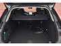 Volvo XC60 T6 Plug-in hybrid AWD Plus Bright | Head-Up Display | Achterbank Verwarmd | Panoramadak |