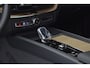 Volvo XC60 T6 Plug-in hybrid AWD Plus Bright | Head-Up Display | Achterbank Verwarmd | Panoramadak |