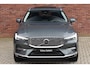 Volvo XC60 T6 Plug-in hybrid AWD Plus Bright | Head-Up Display | Achterbank Verwarmd | Panoramadak |