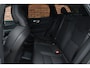 Volvo XC60 T6 Plug-in hybrid AWD Plus Bright | Head-Up Display | Achterbank Verwarmd | Panoramadak |