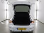 Volkswagen Arteon 2.0 TSI Business R Exclusive 190pk | Panoramadak | 20'' Lichtmetalen Velgen | Adaptieve Cruise Control | R-Line In/Exterieur | Elektr. Trekhaak |