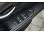 BMW Z4 Roadster | 245 PK | Nieuwe Motor | Bi-xenon | 19" velgen | Leder | PDC | NAV | Stoelverwarming | BMW Z4 Roadster sDrive28i Executive met 245 PK en een 2.0-liter viercilinder benzinemotor, voorzien van luxe lederen bekleding, elektrisch verstelbare bestuurdersstoel met geheugen, verwarmde