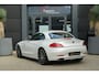 BMW Z4 Roadster | 245 PK | Nieuwe Motor | Bi-xenon | 19" velgen | Leder | PDC | NAV | Stoelverwarming | BMW Z4 Roadster sDrive28i Executive met 245 PK en een 2.0-liter viercilinder benzinemotor, voorzien van luxe lederen bekleding, elektrisch verstelbare bestuurdersstoel met geheugen, verwarmde