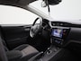Toyota Auris 1.8 Hybrid Black Edition | Achteruitrijcamera | Climate Control | Sportstoelen |