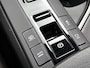 Toyota C-HR / C-HR+ 2.0 Plug-in Hybrid 220 Dynamic | BTW voertuig | Dealer onderhouden | Stoel+stuurverwarming | Dodehoek detectie | Parkeersensoren voor+achter | Navigatie | Apple CarPlay/Android Auto |