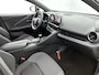 Toyota C-HR / C-HR+ 2.0 Plug-in Hybrid 220 Dynamic | BTW voertuig | Dealer onderhouden | Stoel+stuurverwarming | Dodehoek detectie | Parkeersensoren voor+achter | Navigatie | Apple CarPlay/Android Auto |