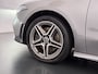Mercedes-Benz A-klasse 250e AMG // Camera // Keyless Entry // Sfeerverlichting // Wide Screen // Cruise Controle //