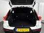 Volvo XC40 T2 Momentum Core | Park assist | Cruise control | Climate control
