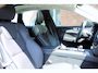 Volvo XC60 2.0 T6 Plug-in hybrid AWD Plus Bright | SOH-waarde 98% | Luchtvering | Verwarmde voorstoelen & Stuurwiel | Adaptieve Cruise Control | BLIS Dodehoekdetectie | Trekhaak semi elektrisch inklapbaar