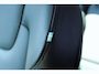 Volvo XC60 2.0 T6 Plug-in hybrid AWD Plus Bright | SOH-waarde 98% | Luchtvering | Verwarmde voorstoelen & Stuurwiel | Adaptieve Cruise Control | BLIS Dodehoekdetectie | Trekhaak semi elektrisch inklapbaar