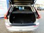 Volvo XC60 2.0 T6 PHEV 350 pk AWD Core Bright | Trekhaak | Pano | Elektr. a klep | Camera | LED | 18" | Keyless entry | Google Maps Navi