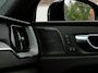 Volvo XC60 2.0 T6 Plug-in hybrid AWD Ultimate Black Edition | Panoramadak | Head-Up | Harman Kardon