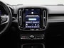 Volvo XC40 Recharge P8 AWD R-Design | Apple Carplay / Android Auto | Panoramadak | Parkeersensoren | Stoelverwarming | Stuurverwarming |