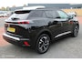 Peugeot e-2008 EV Allure 50 kWh, Navi, App connect, Cruise, Clima, Pdc + Camera, Donker glas, All Season banden