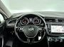 Volkswagen Tiguan 1.4 TSI Connected Series | Panoramadak | Parkeercamera | Stoelverwarming