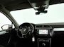 Volkswagen Tiguan 1.4 TSI Connected Series | Panoramadak | Parkeercamera | Stoelverwarming