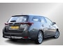 Toyota Auris 1.8 Hybrid Dynamic, Trekhaak, LM velgen, Cruise control, Privacy glass.