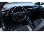 Toyota Auris 1.8 Hybrid Dynamic, Trekhaak, LM velgen, Cruise control, Privacy glass.