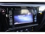 Toyota Auris 1.8 Hybrid Dynamic, Trekhaak, LM velgen, Cruise control, Privacy glass.