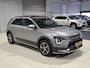 Kia Niro Hybrid 1.6 GDi DynamicPlusLine Stoel en Stuur verwarming, Schuif kantel dak, Apple Carplay/Android Auto, Navigatie, Camera.