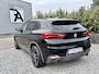 BMW X2 xDrive20i M-Pakket Headup|Camera|Keyles|Navi Zwart!