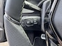 Peugeot 208 GT Hybrid 145 e-DCS6 | Apple Carplay/Android Auto | Dodehoek Detectie | Draadloze Telefoonlader | Cruise Control Adaptief | Verwarmde en Massage Voorstoelen