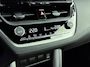 Toyota Corolla Cross Hybrid 140 Style | Dodehoek detectie | Apple Carplay / Android Auto | Parkeersensoren voor/achter | Adaptive Cruise | Clima | Camera | 18 inch