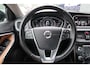 Volvo V40 Cross Country 1.5 T3 Polar+ Luxury Bij ons bedrijf in onderhoud geweest met winterbanden