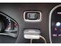 Volvo V40 Cross Country 1.5 T3 Polar+ Luxury Bij ons bedrijf in onderhoud geweest met winterbanden