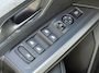 Peugeot 5008 1.6 Plug-in Hybrid 195 Allure 7p | Stoel- en Stuurwielverwarming | 360 Camera | Adaptive Cruise Control | Trekhaak Afneembaar |