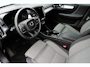 Volvo XC40 B4 Plus Dark | Trekhaak | Verwarmbare voorstoelen, stuurwiel en voorruit | Premium audio by Harman Kardon | Apple carplay/Android auto