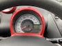 Toyota Aygo 1.0-12V Aspiration Red Navigator Airco, Navigatie & Electrische ramen