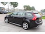 Volvo V60 2.0 D4 Nordic+ NETTE AUTOMAAT DEALER ONDERHOUDEN TREKHAAK VOL OPTIES