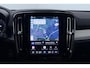 Volvo XC40 2.0 B3 Plus Black Edition | Pilot Assist | Harman/Kardon | BLIS | Stoel- stuurverwarming | 20 inch