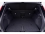 Volvo XC40 2.0 B3 Plus Black Edition | Pilot Assist | Harman/Kardon | BLIS | Stoel- stuurverwarming | 20 inch